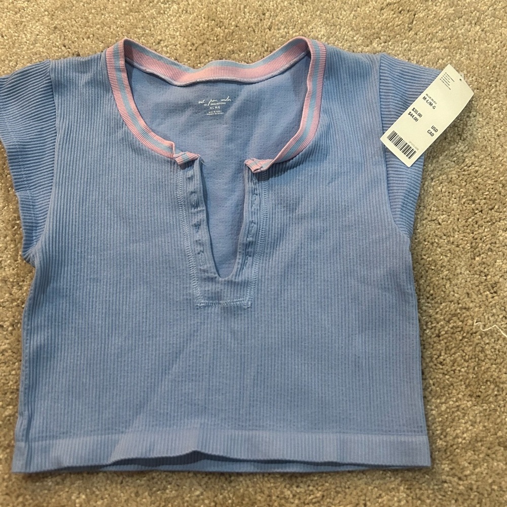 NWT Out From Under Cropped Tee